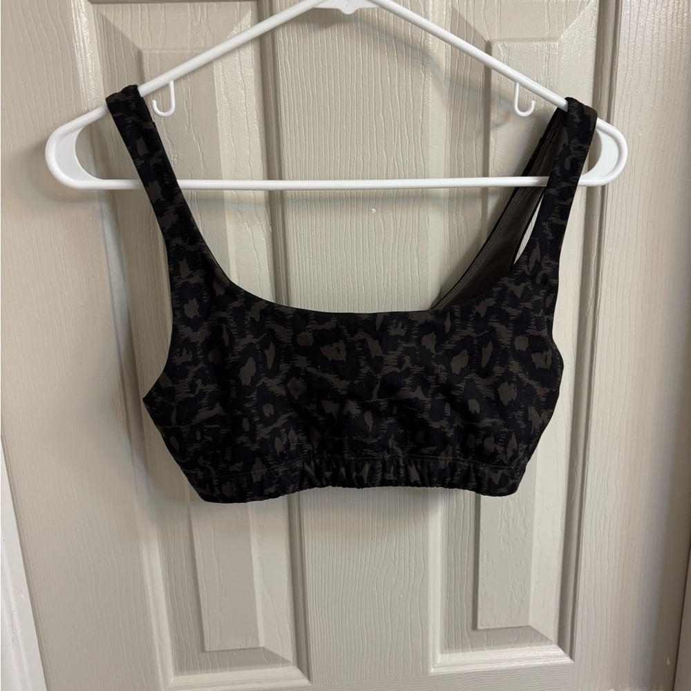 Vuori leopard print set daily bra and leggings